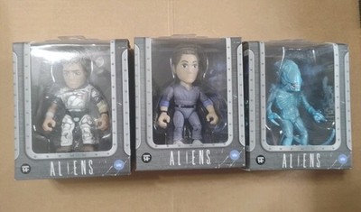 Loyal Subjects Aliens Hudson Blue Alien Bishop Figures