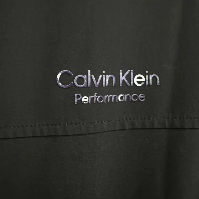 Calvin Klein Women's Loose Fit Shell Sweatshirt Size 90 thumbnail 3