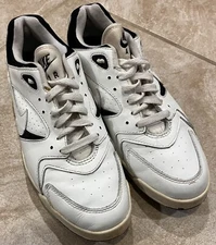 Nike Air Leather Golf Cleats Vintage 90s White Black Mens Size 9.5