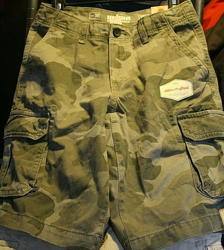URBAN PIPELINE CARGO SHORTS MEN'S size 