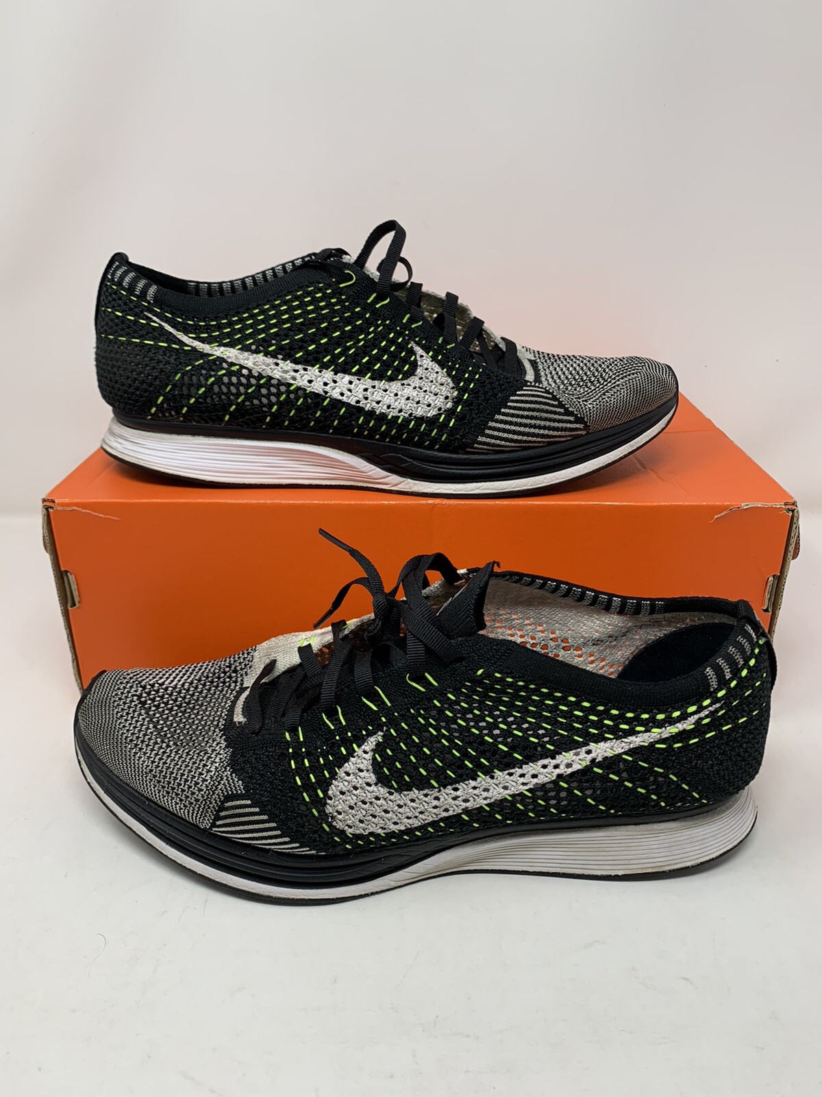 nike flyknit racer black white womens