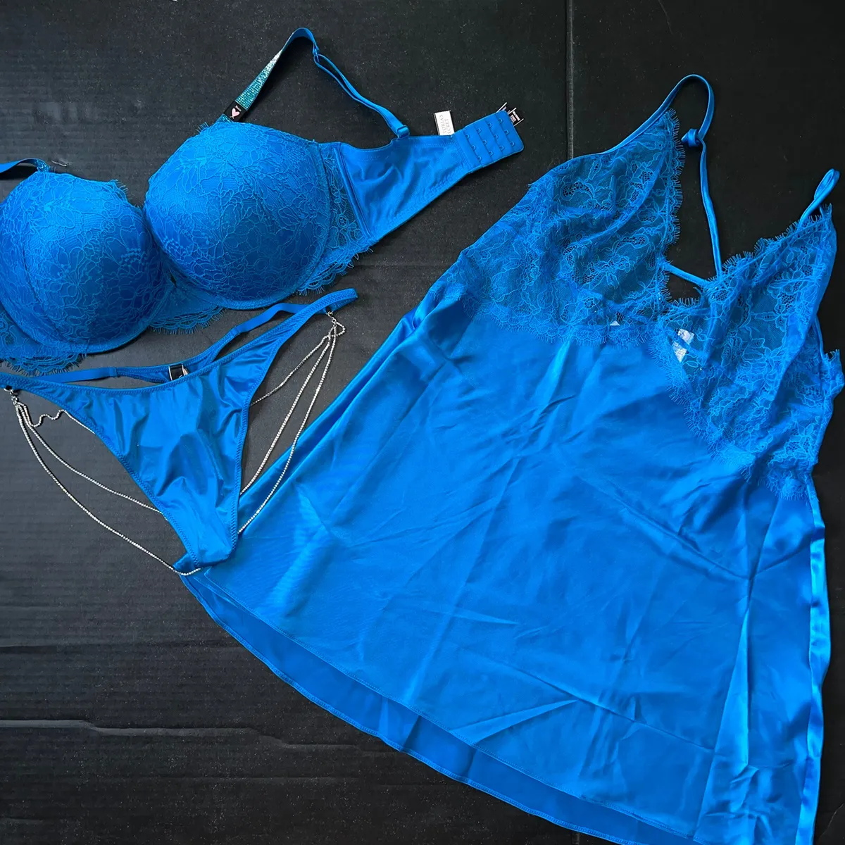 Victoria's Secret Bra Shine Strap Navy Blue Velvet Bra Thong Panty Set 