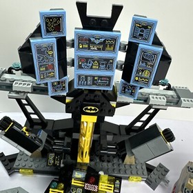 Lego The Batman Movie 70909 Batcave Break In As-Is Incomplete No minifigures