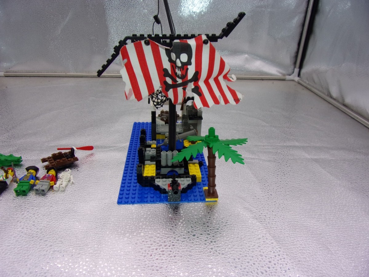 LEGO Pirates 6296 Shipwreck Island 100% Complete w/Manual