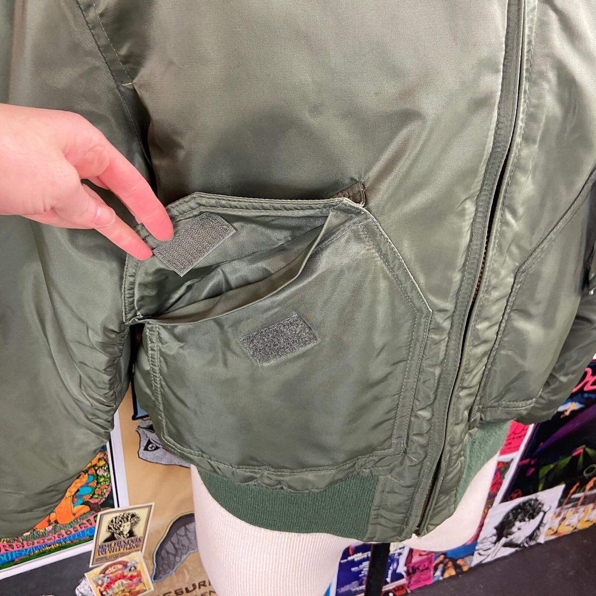 Vintage 80s Green CWU-45/P Flyers XL (52) U.S. Military Vintage 80s Green CWU-45/P Flyers XL (52) U.S. Military