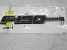 New Ford F150 Lariat Fender Emblem 9L3Z 16720 G Right RH Nameplate Logo  Badge
