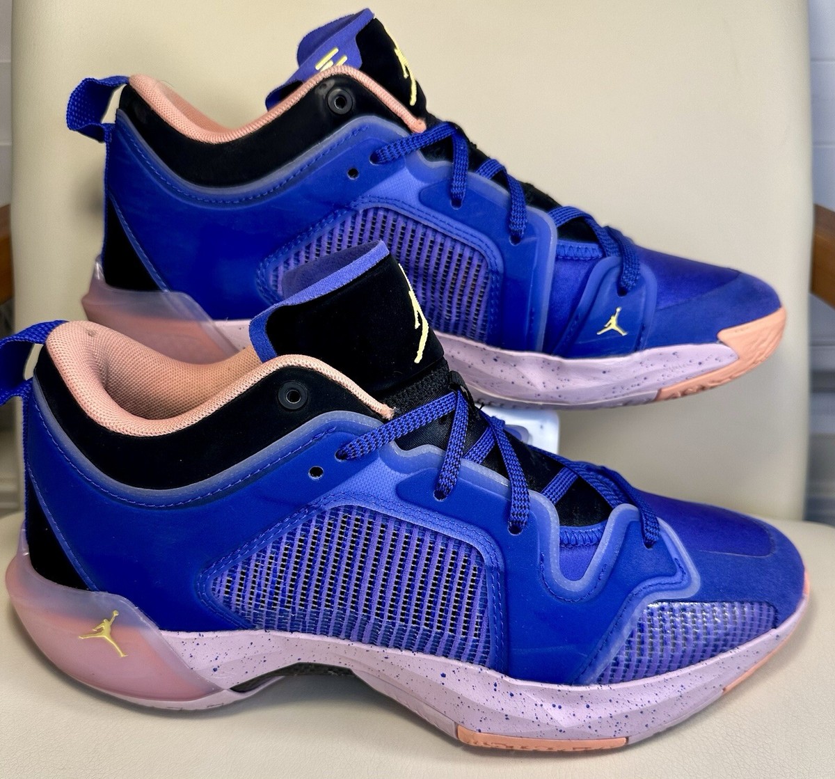 Nike Air Jordan 37 Low ジョーダン s-l400.jpg