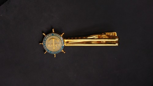 Vintage Gold Tone Tie Clip. IPAH International Association Of Ports And Harbors. - Picture 2 of 8