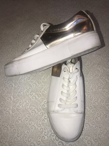 marc fisher tennis shoes