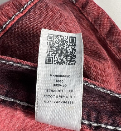 True Religion Jeans Men's 44x33 Red Black Wash Thick Stitching Straight Flat - Picture 6 of 8