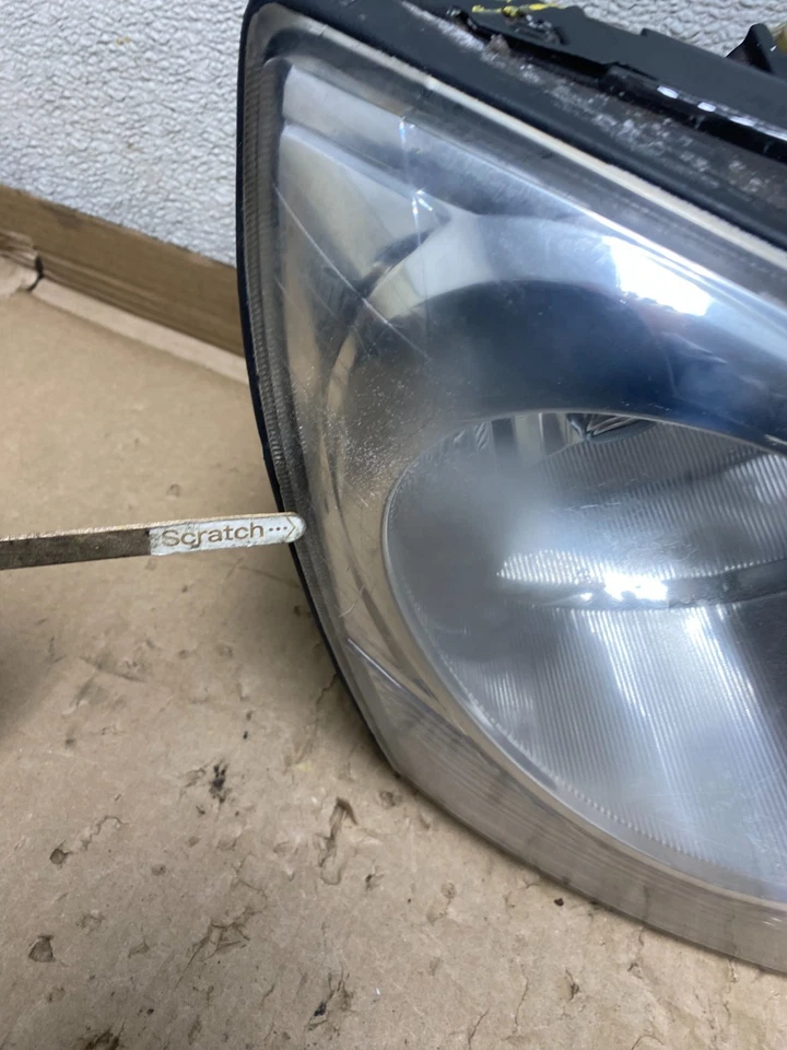 2008 2009 2010 Saturn Vue Headlight Right Passenger RH Halogen Oem U1138 DG - Image 4 of 4