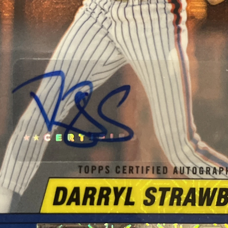 2025 Topps Update 1990 Chrome Auto - Mets Darryl Strawberry U90C87- Orange 8/25 - Image 4 of 4