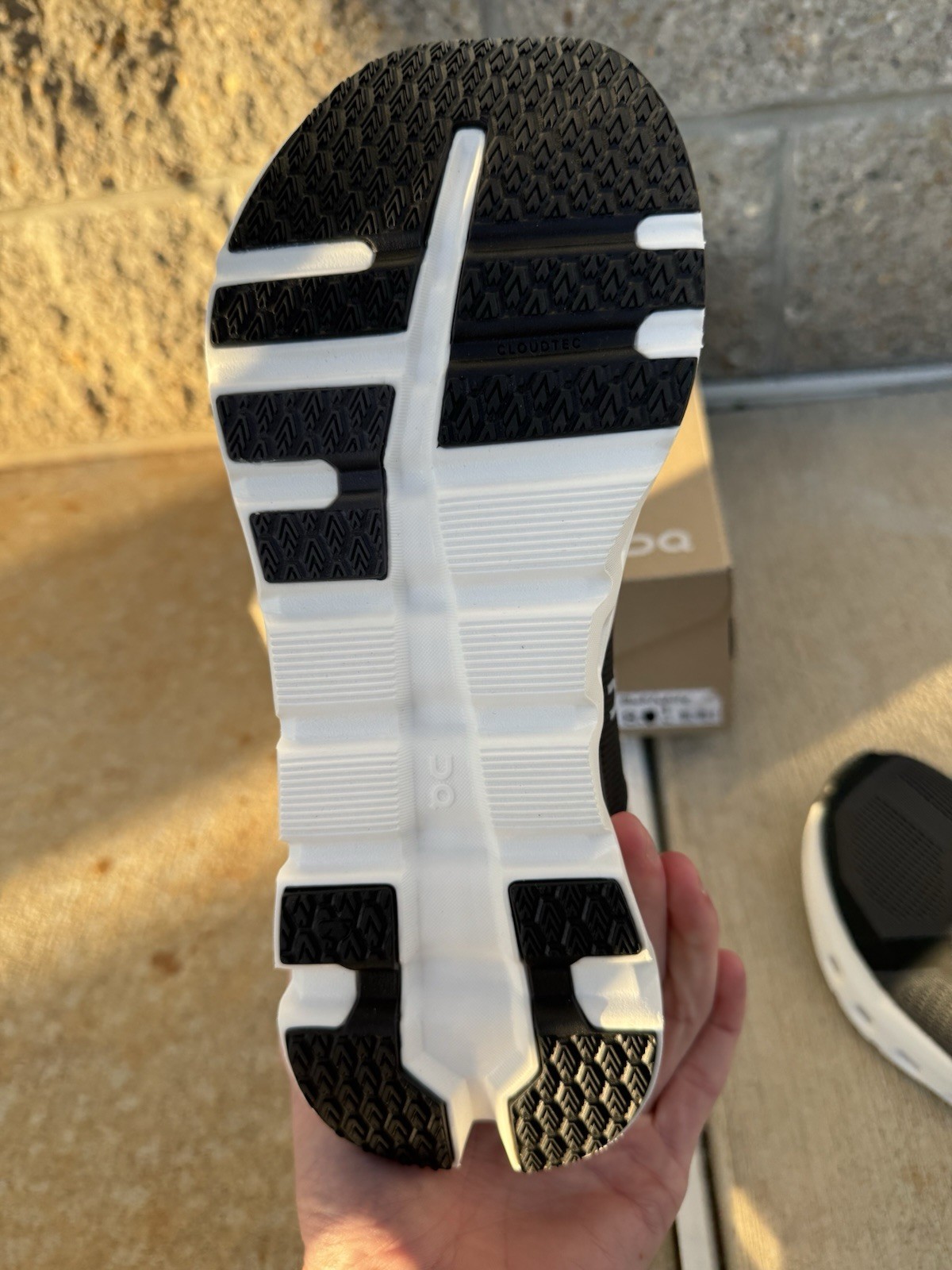 Size 8 - ON Cloudrunner 2 Eclipse Black Swipe For… - image 4