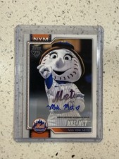 2026 Topps Series 1 Celebration Mrs.Met Mascot Auto /99 Mets