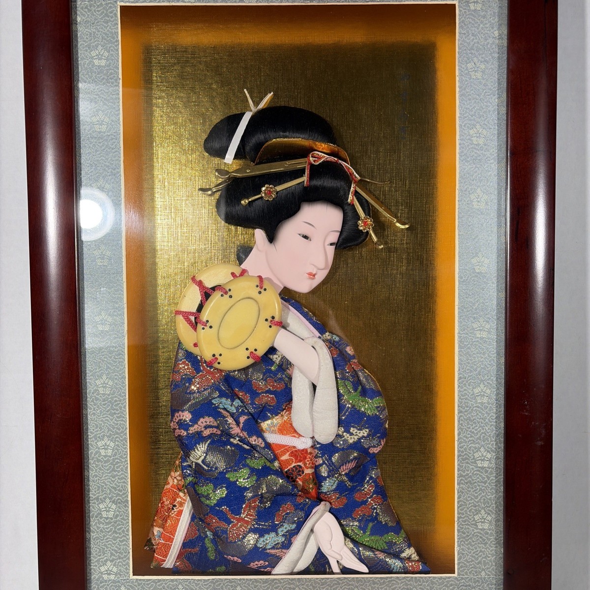 肉筆画美人画 GeishaGirl 着物アンティーク風画額縁付 Large Japanese 3D Porcelain Geisha Girl Silk Kimono Framed Wall