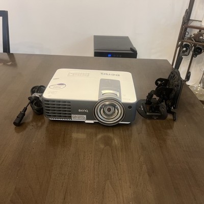 BenQ MW814ST Short-Throw Proj. 720p Wide HD Cinema 4:3 for Golf W/ Ceiling Mount