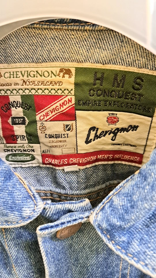 Chaqueta vaquera Chevignon vintage años 90 RARA Foto 2 de 4