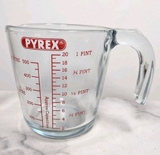Pyrex  Glass Measuring Jug Cup 1 Pint Excellent Condition 