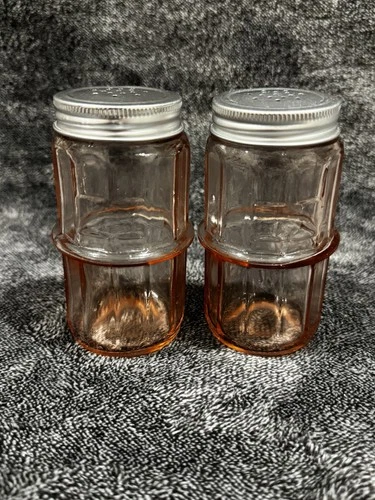Pink DEPRESSION Glass Hoosier Colonial  Salt And Pepper Spice Shakers Jar VGC
