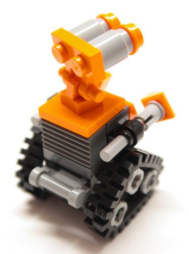 Battle Bot Transformer Orange Edition MOC* realizzato con mattoncini Lego® - Foto 4 di 7