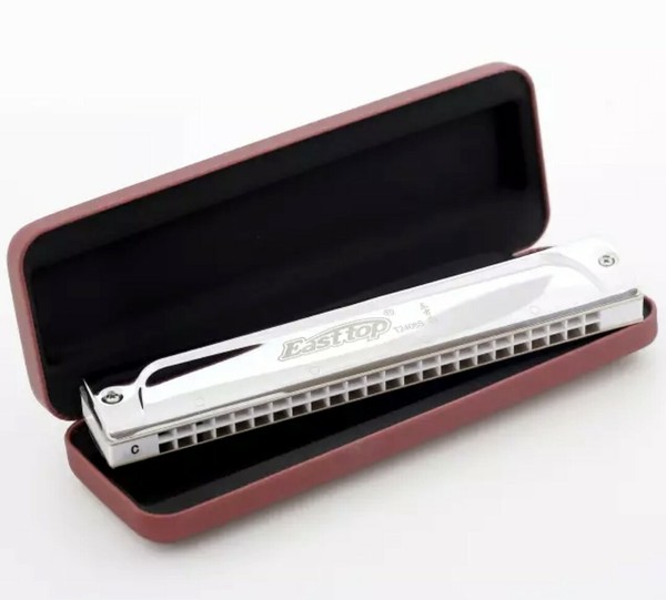 Harmonica  tremolo 24 easttop de gran calidad profesional. Sonido brillante