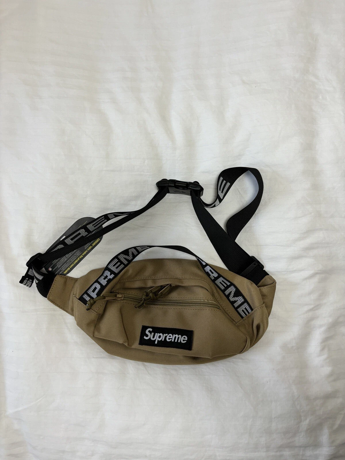 Sac bandoulière taille en nylon flambant neuf avec étiquettes marron fanny pack