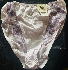 NWT Wacoal Vintage Capucine Pale Lavendar Lace Embroidered Panty L 84139