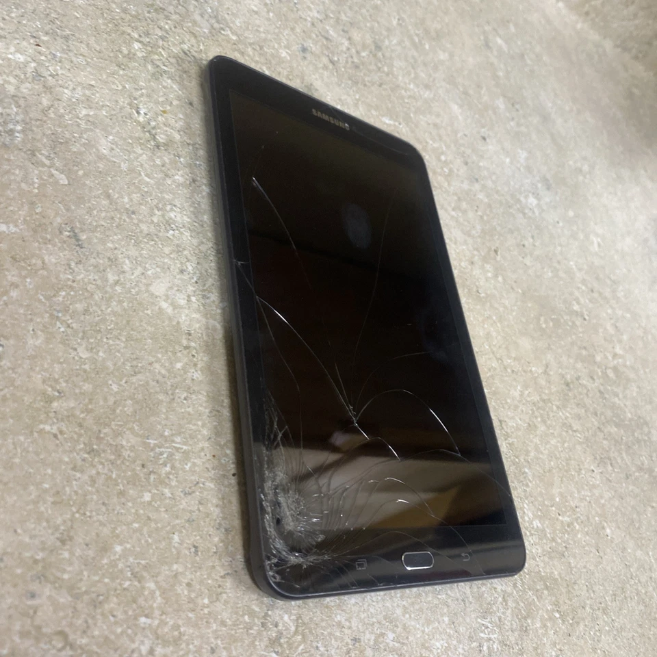 Samsung Galaxy Tab E 32GB SM-T378V Verizon Wi-Fi + 4G (K8) Foto 2 de 4