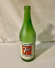 Vintage 7-Up Bottle 28oz 1968 Green Glass Soda No Deposit No Return RARE Variant
