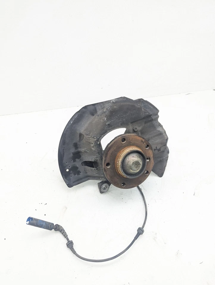 2002-2005 BMW 330ci 325ci 325i 330i E46 RWD Front Right Knuckle Hub - Image 3 of 4