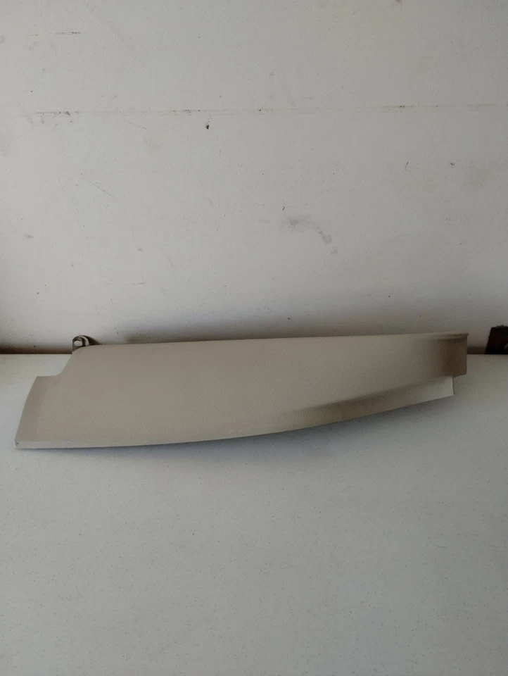 2014 Volkswagen Jetta VI заднее сиденье стороне нижней отделки 5C6867765 (A - Изображение 2 из 4