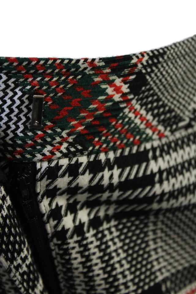 Pantalones cortos al tobillo Trina Turk para mujer negros a cuadros talla 6 Foto 4 de 4