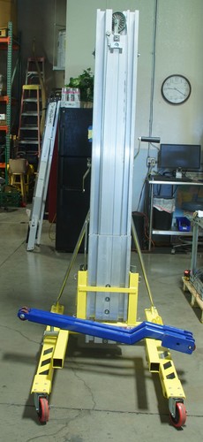 Sumner 787701 Material Lift 16.2' 800 Pound      (FA1)