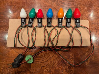Vtg NOMA Bakelite 7 Socket C-7 String Set Red & Green Wire & Chrome Branch Clips