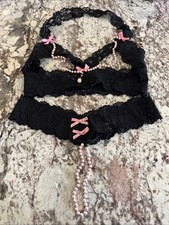 Vintage NWT Victoria  s Secret Bracli Pearl Strand Lace Set Thong And Bra P/S