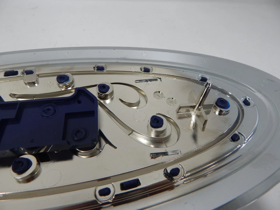 New OEM 2017-2022 Ford F-250 F350 450 550 600 Super Duty Grill Emblem w/o Camera - Image 3 of 4