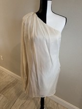New Woman’s Cream Dress Size Large Guess By Marciano