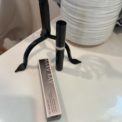 Mary Kay Perfecting Concealer Light Ivory .21 Oz #092191 NEW IN BOX