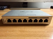 Ubiquiti Networks UniFi 8 Port Ethernet Switch - US-8-60W