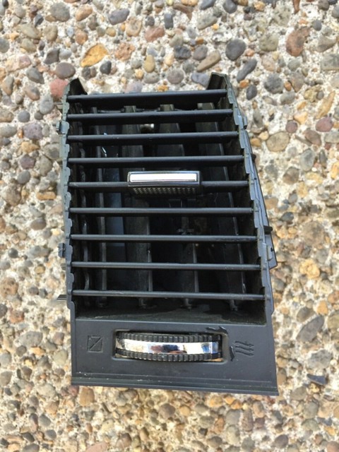 2007-2013 Toyota Tundra Sequoia Driver Side Center Air Vent Black With