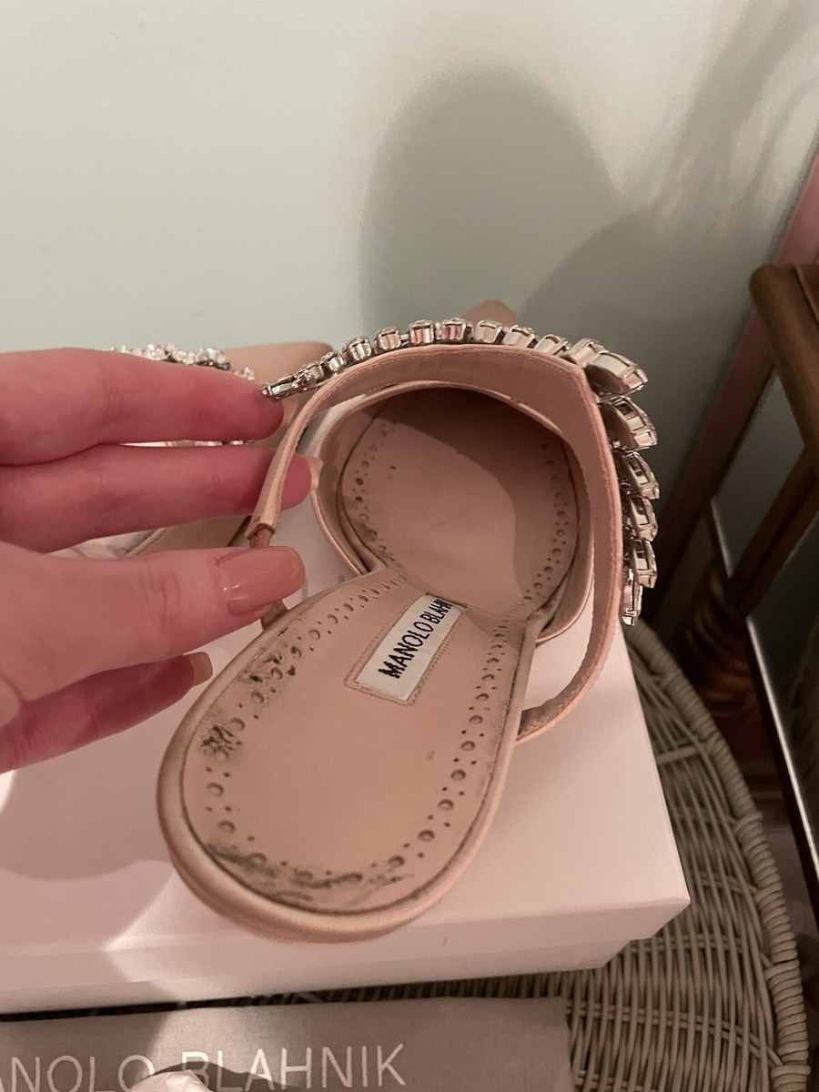 Manolo Blahnik Lurum Crystal Satin Mule in size 39 | eBay Manolo Blahnik Lurum Crystal Satin Mule in size 39 | eBay
