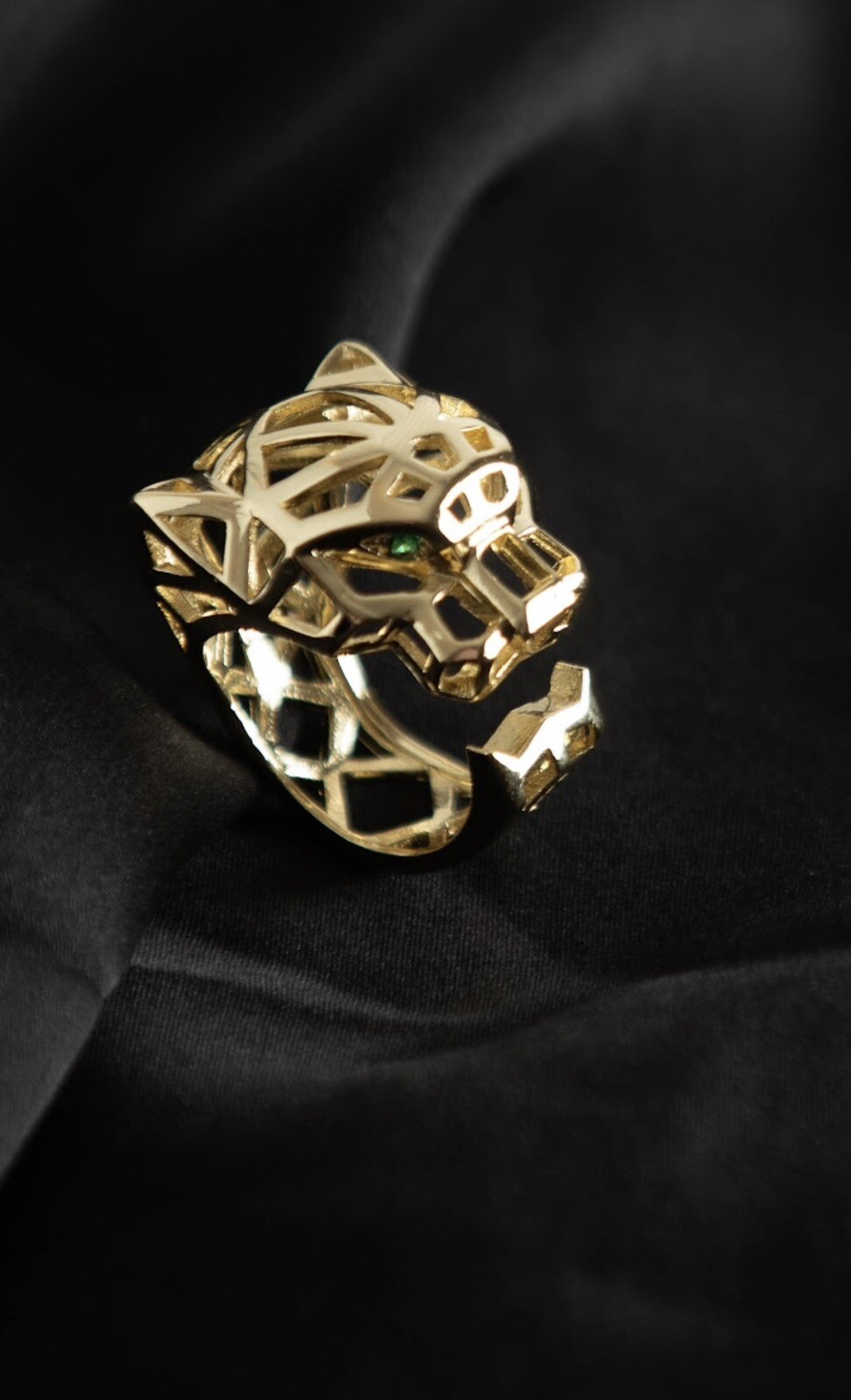 Elegant Ring for Women - Stylish Jewelry Piece-image