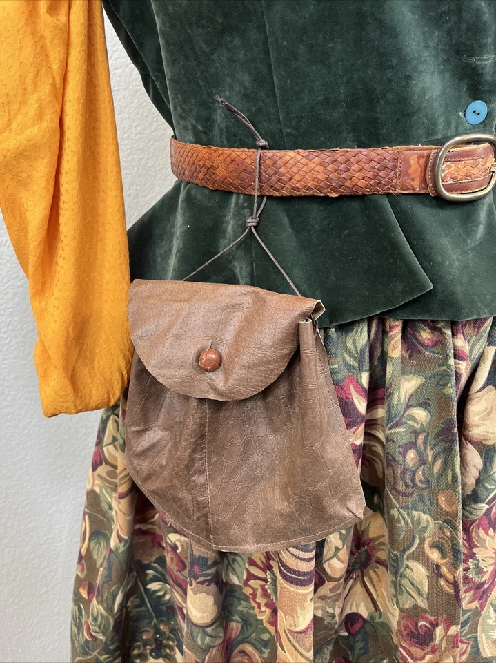 Renacimiento 42” Chaleco Terciopelo Verde Algo Podrido Disfraz Bella Bestia Foto 2 de 4