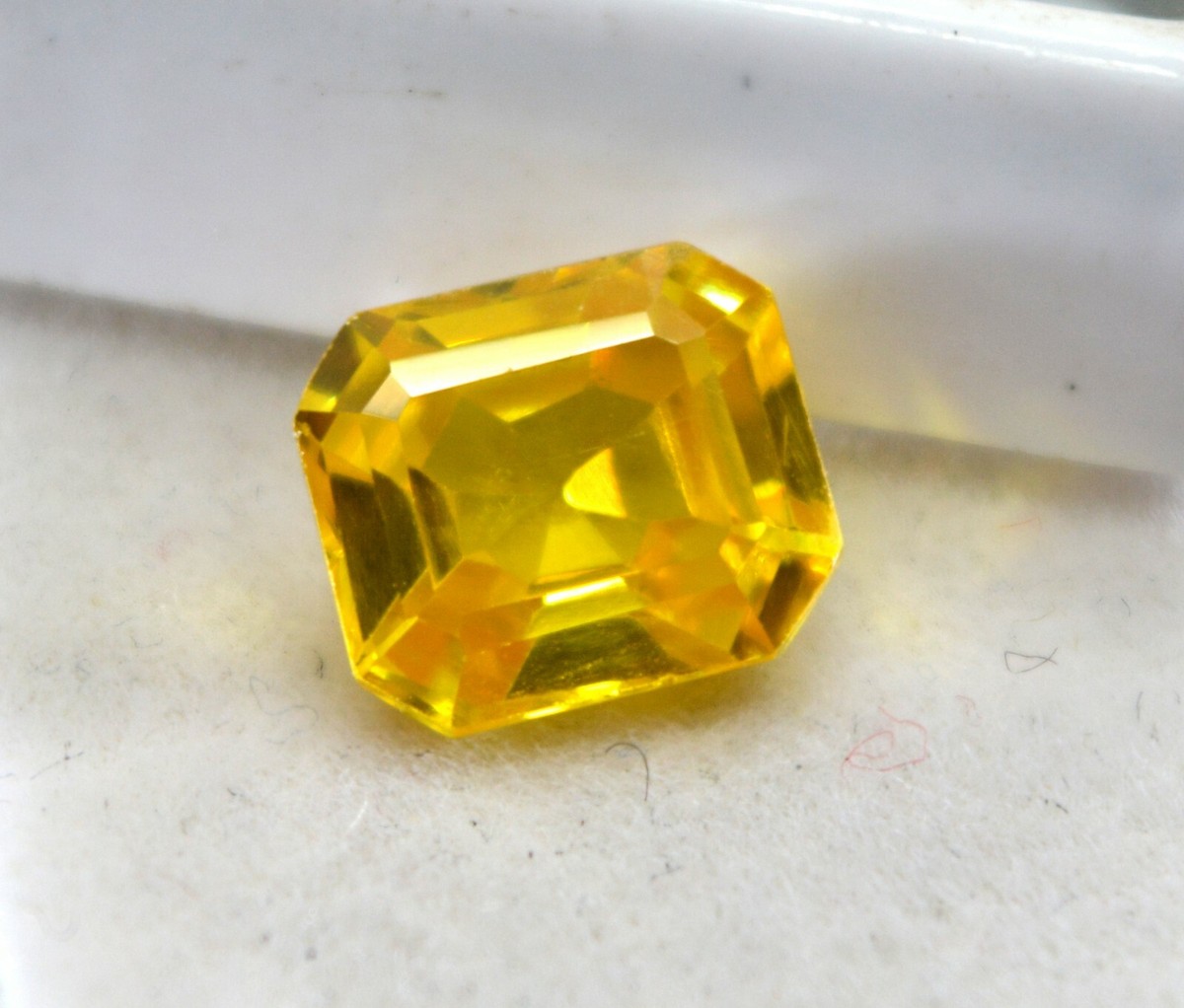 6.85 Ct Natural Certified Brazilian Yellow Sapphire VS1 Cut Loose