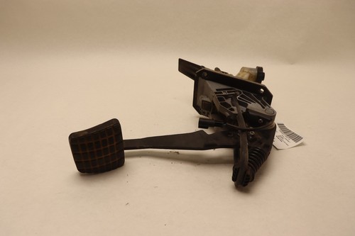 2008-2017 FREIGHTLINER CASCADIA 125 HYDRAULIC CLUTCH PEDAL WABCO W/ TANK OEM