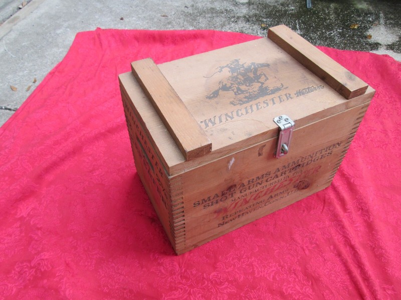 WINCHESTER Small Arms Ammunition Shot 500 Repeater Box Crate Wood
