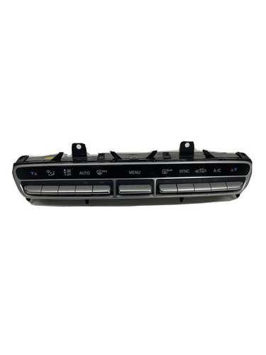 2015 - 2017 Mercedes C300 Sedan Heater Ac Temp Climate Control Unit Oem 20590547 - Picture 2 of 6
