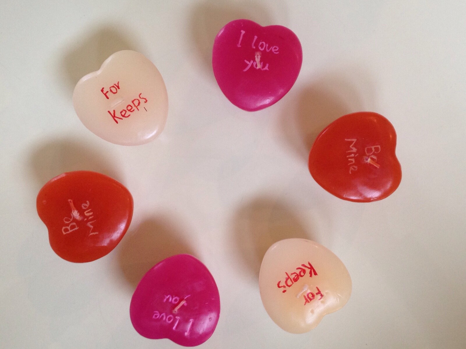 Six Floating Heart Shaped Candles With Conversation Heart Sayings for  Valentine | eBay