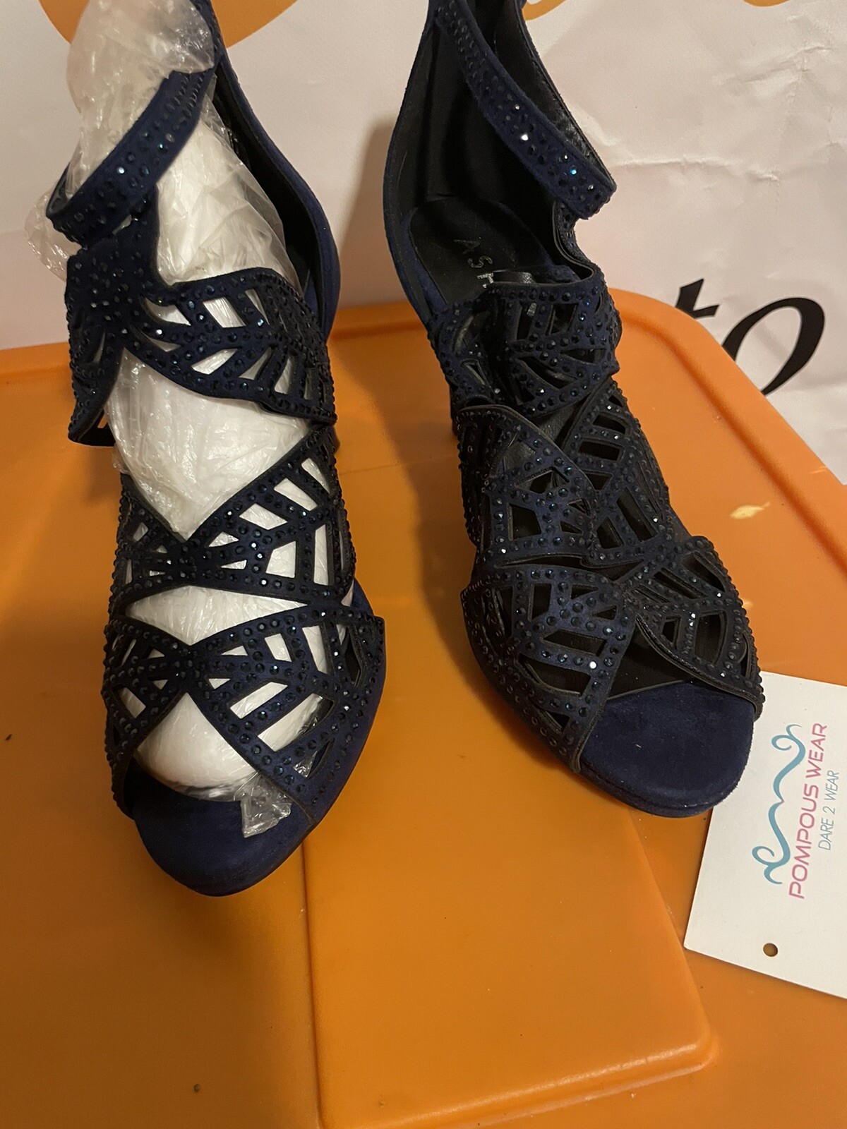 Women's Size 7 Heels Stylish Comfortable Dress Shoes-image