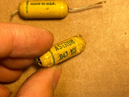 2 Matched Vintage Astron .047 uf 400v Mustard Capacitors Tone Caps TEST GOOD - Picture 2 of 5